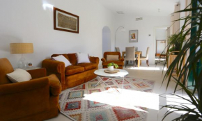 VILLA CLAVERO FIVE Premium Apt